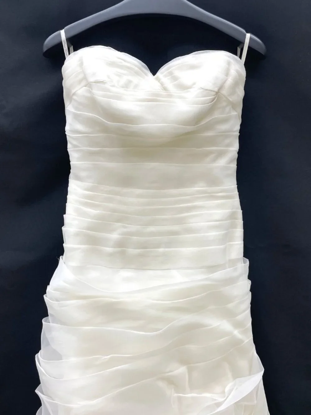 Pnina Tornai Style #4171 Kleinfeld Organza Pleated Mermaid Dress - Picture 3 of 12